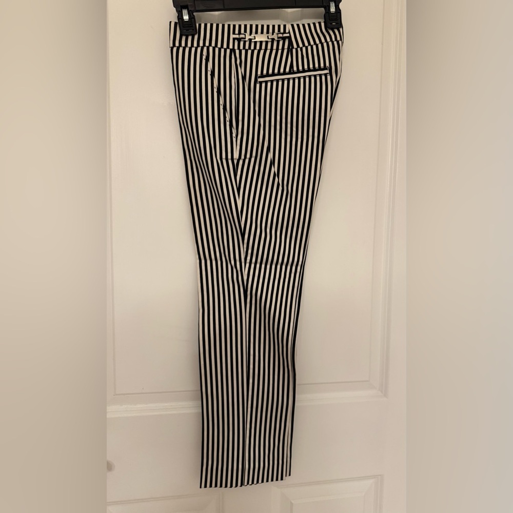 Striped Black and White women’s Pants/ New without tag/ size 0